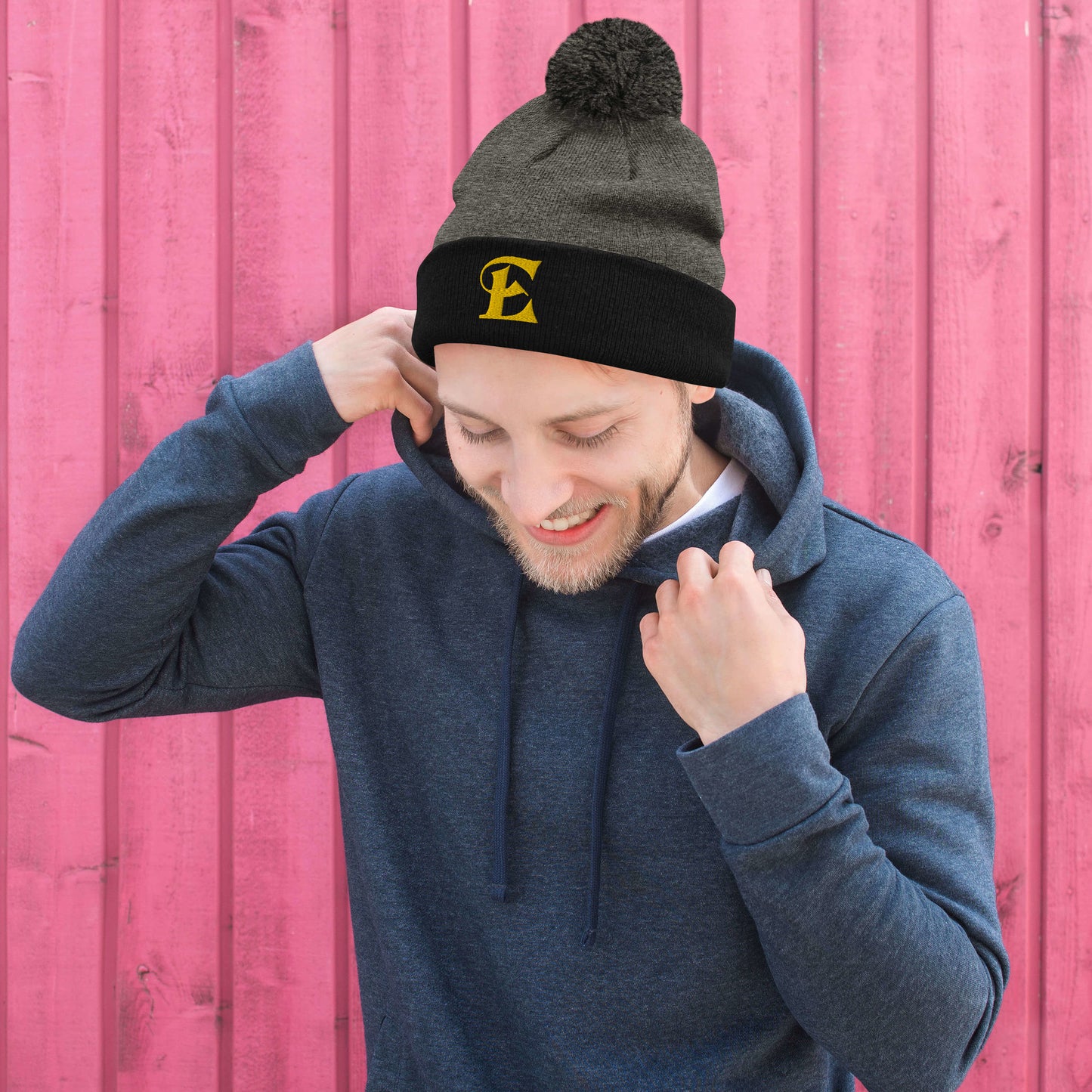 El gorro Estevez E Pom-Pom