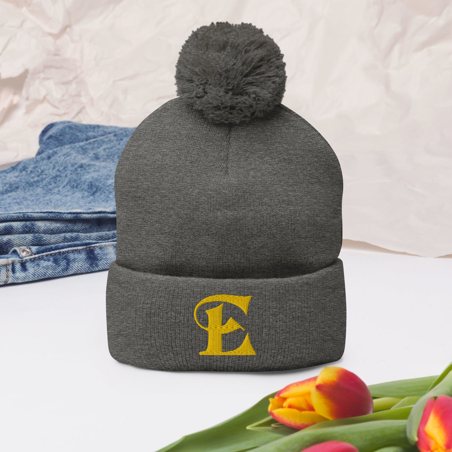 El gorro Estevez E Pom-Pom